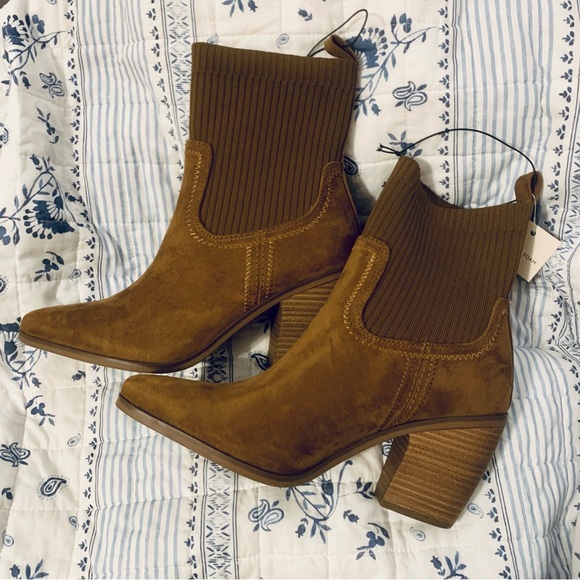 Universal Thread Kinley Ankle Boots - Picture 3 of 7